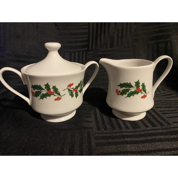 Christmas Holly Berry creamer and lidded sugar bowl set - Picture 1 of 10